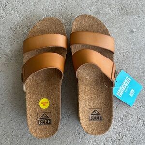 Reef Women's Tan Sandals